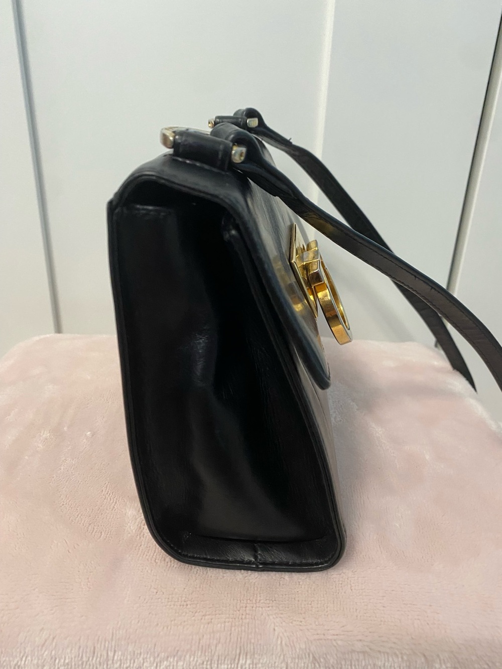 Vintage Salvatore Ferragamo crossbody bag - Picture 5 of 13